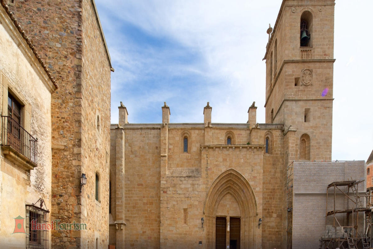 Nhà thờ Cáceres (Catedral de Cáceres) )- Cáceres- Tây Ban Nha