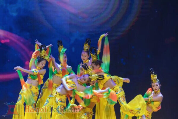 Show diễn “Lại Thấy Đôn Hoàng” - Trung Quốc